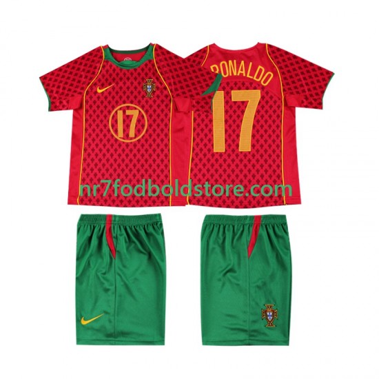 Portugal Trøje Cristiano Ronaldo 17 Retro Børn Hjemmebane Fodboldsæt 2004 Kortærmet