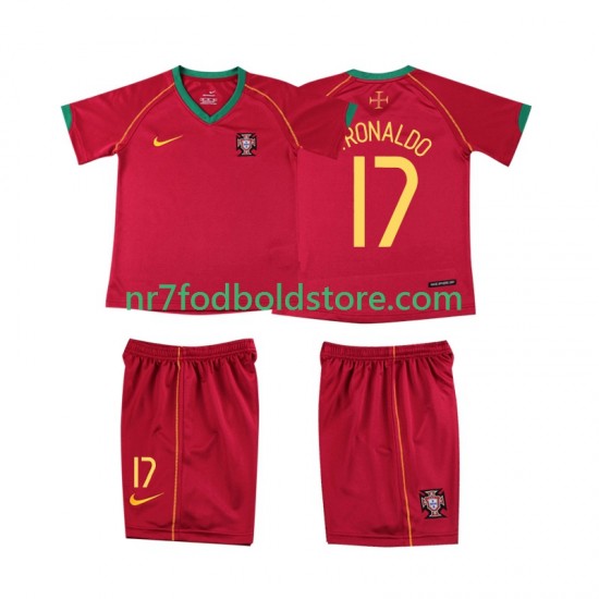 Portugal Trøje Cristiano Ronaldo 17 Retro Børn Hjemmebane Fodboldsæt 2006 Kortærmet