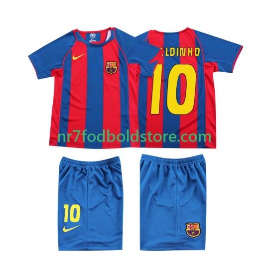 FC Barcelona Trøje RONALDINHO 10 Retro Børn Hjemmebane Fodboldsæt 2004 Kortærmet